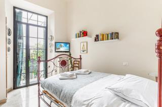 Bright Apartment with Private Garden and Balcony - Florenz - 6