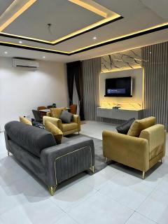 Luxury 2 bed service apartment at ikate - Maiyegun - 0