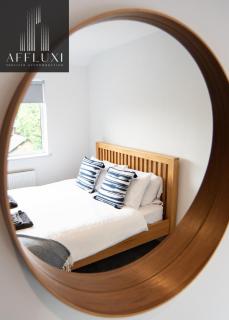 Spacious Nottingham Home with Garden Sleeps 9 - Nottingham - 4