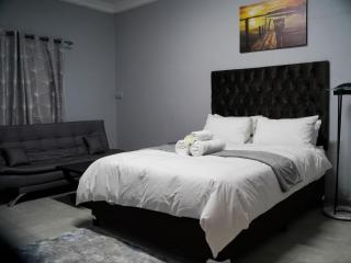 Aqua Guest House - Sandown - 9