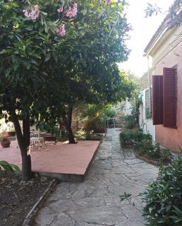 1895 Garden House - Lávrio - 1
