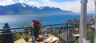 BEST Panoramic View, Swiss Authenticity 1-9 Guests - Montreux - 0