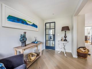 Modern Stylish Bosham Home - Pass The Keys - 7