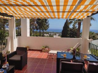 2 Bedrooms Sea View Apartment in Calahonda - Mijas Costa - 2