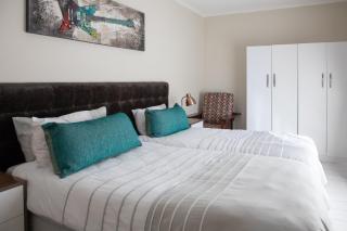 High Court Self Catering Apartments - Mbombela - 4