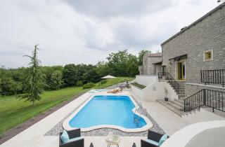 La Casa di Kyra, surrounded by greenery in a quiet location with pool and sauna - Brajkovići - 0