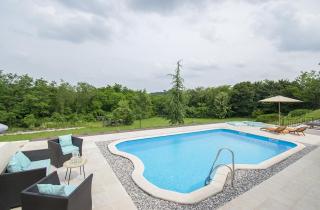 La Casa di Kyra, surrounded by greenery in a quiet location with pool and sauna - Brajkovići - 4