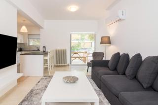 Great Two Bedrooms Apartment in Varkiza - Vari - 8