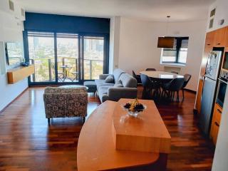 Dizengoff Tower Tel Aviv - 1