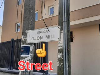 Deni's Family Apartment in New BLVD - Tirana - 9