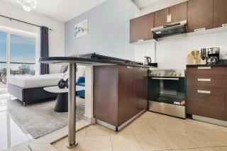 Brand New Luxury Apt In Dubai Sports City - Dubai - 6