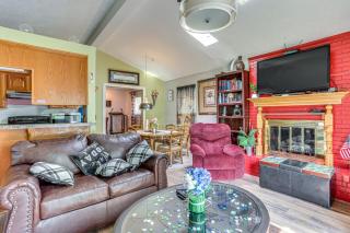 Family-Friendly OKC Area Getaway Dogs Welcome! - Bethany - 9