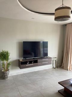 Roma Stays - Shanzu 2 bedroom Deluxe Apartment with Beach view & Swimming Pool - Mombasa - 3