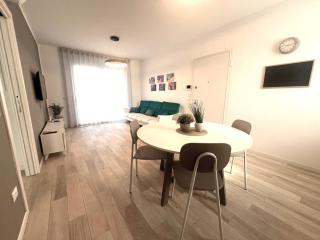 Sun Beach Residence con Piscina - Piazza Brescia - Adria Holiday Jesolo - FAMILY APARTMENTS - Lido di Jesolo - 0