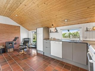 Holiday Home Emppu - 250m from the sea by Interhome - Harboør - 2