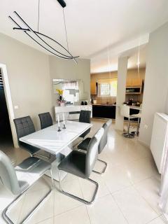 Modern Apartment Near Athens Airport, Beach & Metropolitan Expo - Artemida - 3