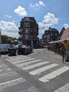 La Mer en Face - Vue sur la mer et les falaises - 2