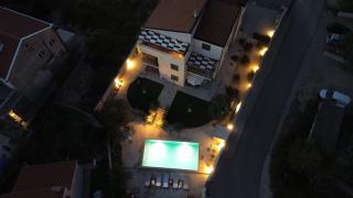 Laura Apartments - Brodarica - 9