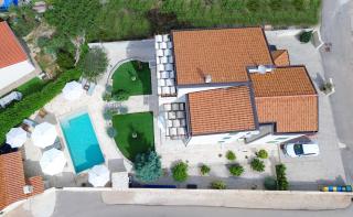Laura Apartments - Brodarica - 6