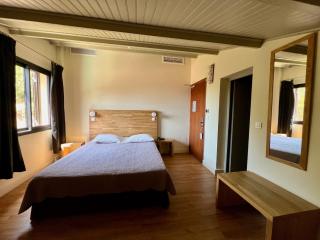Logis Hotel Le Lonca - Porto Ota - 8