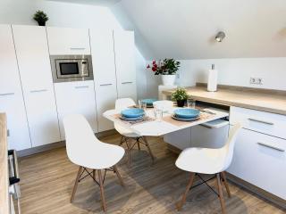 Stillvolle Wohnung nahe Bahnhof in Göppingen, zentral - 2