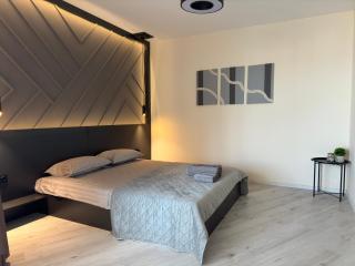 South Bay Luxury Apartment - 3