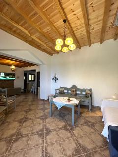 Villa Pounta Family - Glossa - 3