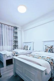 The African Artisan 3BR and SQ Apartment - 8