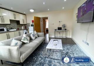 Modern 2 Bed 2 Bath Apartment Free Parking - Watford - 7