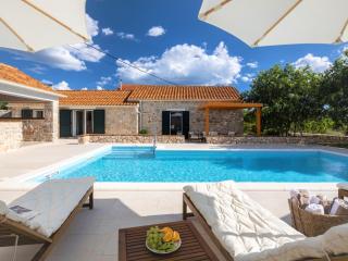 Holiday Home Villa di Perla by Interhome - Primošten - 0