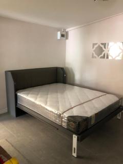 Silver Room Guest House Very Close Bangkok Hospital - 8