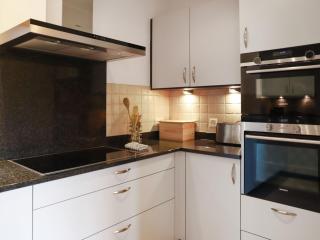 Chalet Le Grillon by Interhome - 4