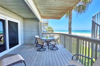 Pelican Pointe 4C - 6