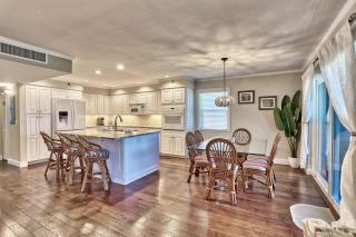 Pelican Pointe 4C - 1