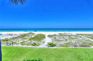 Pelican Pointe 4C - 7