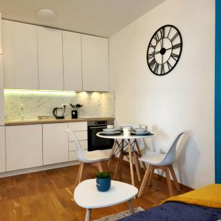 Four Views By The Sea Apartments - Budua - 2