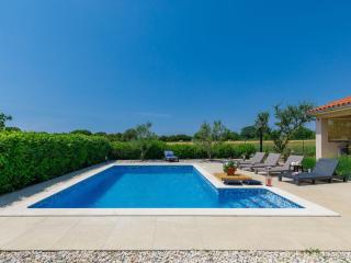 Holiday Home Paula by Interhome - Katarova Stancija - 4