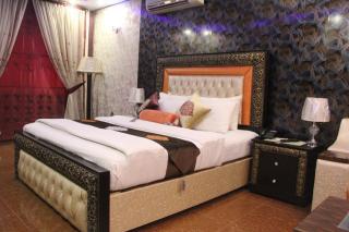 Hotel The Leschanze - Lahore - 9