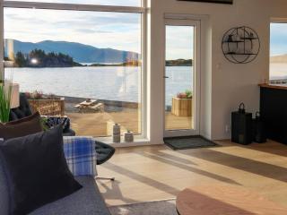 Holiday Home Svortevik by Interhome - Naustdal - 3