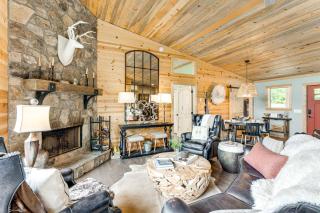 2 Decks, Grill, Hot Tub Mountain Cabin in Murphy - 7