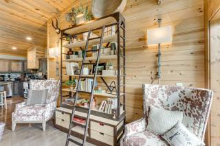 2 Decks, Grill, Hot Tub Mountain Cabin in Murphy - 6