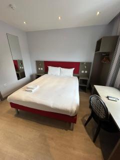 London Walthamstow Hotel - 4