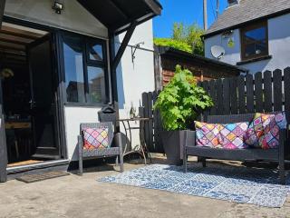 The Cottage - 2