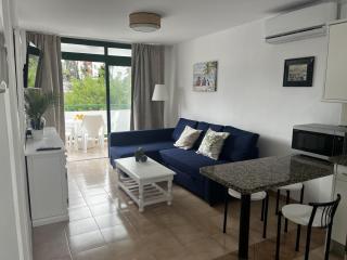 Apartment - Sleeps 2 3 - Terrace - Pool - Beach - 9