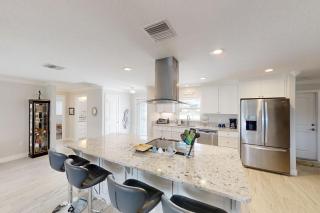 Chateau La Riviere - Cocoa Beach - 2