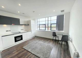 533 Luxury Double Studio Apartment Sleeps Two - Birmingham - 9