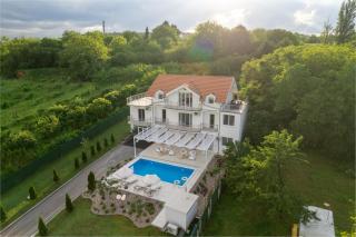 Carpe Diem Villa - Novi Sad - 0