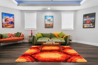 Groovy Getaway king suites, sleeps 8, dogs ok - 5