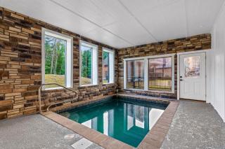 Indoor Pool Game room Hot Tub 10Mi to Great Smoky - 9