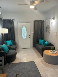 Modern Home with AC Near Local Attractions and Beaches - 6